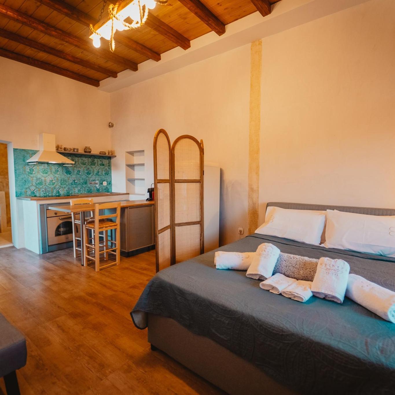 Kythera Secrets Suites Viaradika Exterior photo
